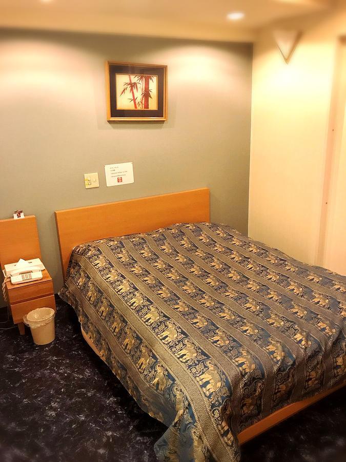 אוסקה Hotel Maganda (Adults Only) מראה חיצוני תמונה